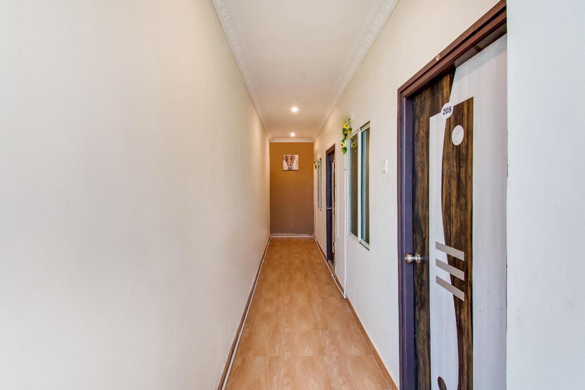 Hotel Oyo Akshaya Nest Vijayawāda Zewnętrze zdjęcie